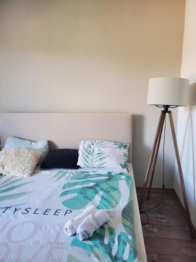 Sleep And Drive Cosy Apartment Sarajevo Bagian luar foto