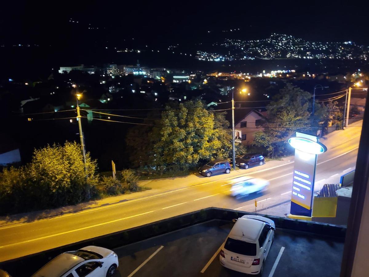 Sleep And Drive Cosy Apartment Sarajevo Bagian luar foto