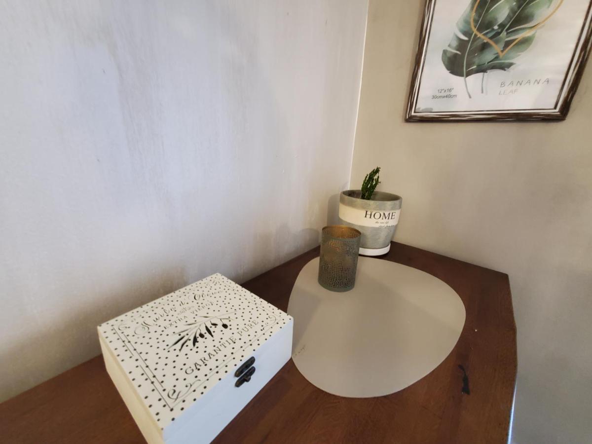 Sleep And Drive Cosy Apartment Sarajevo Bagian luar foto