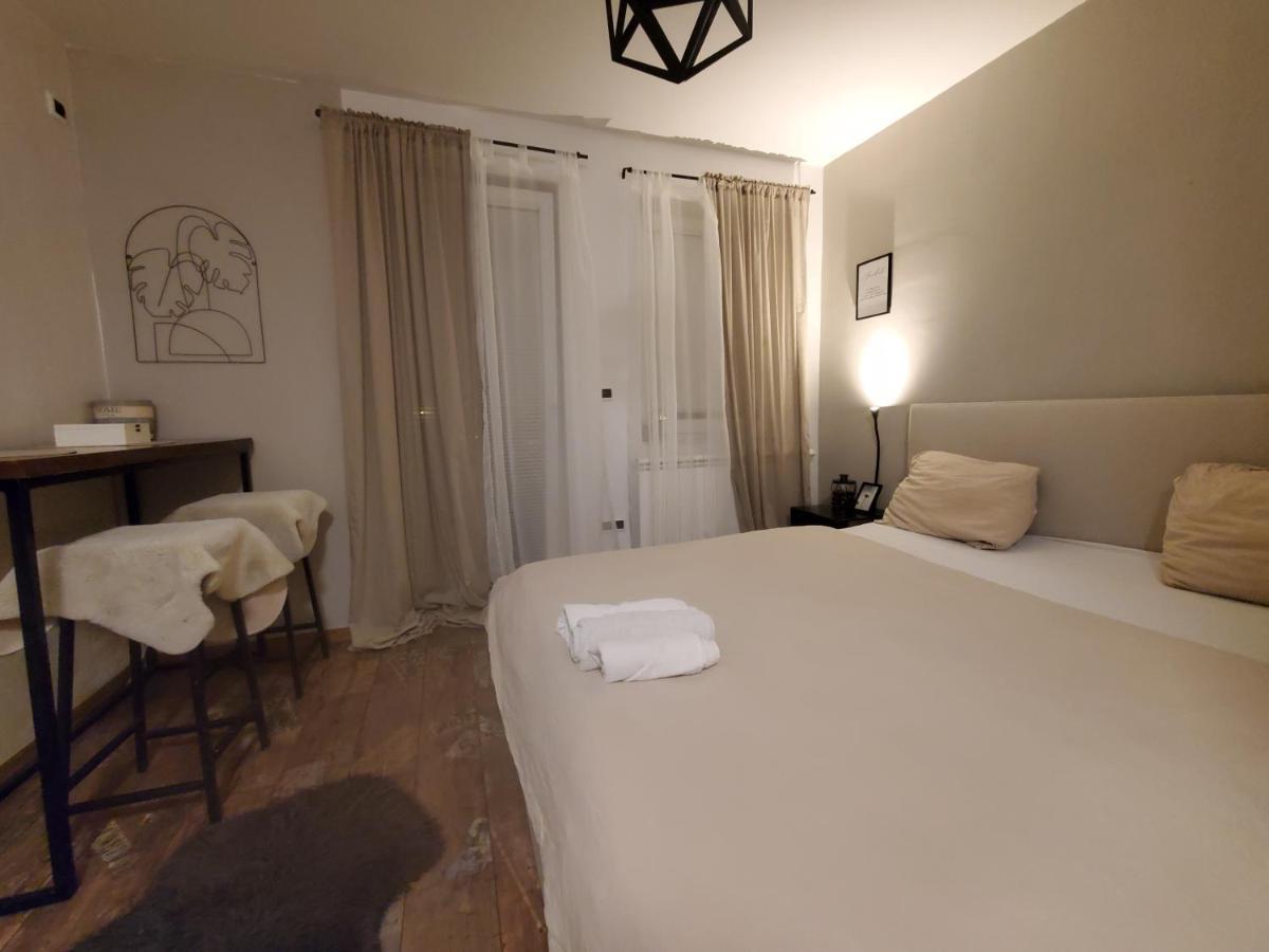 Sleep And Drive Cosy Apartment Sarajevo Bagian luar foto